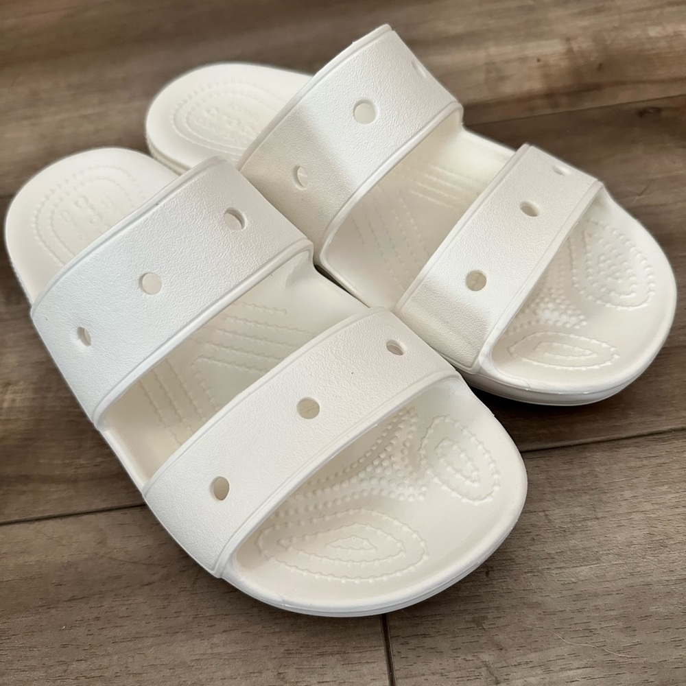 Crocs Classic Sandals White